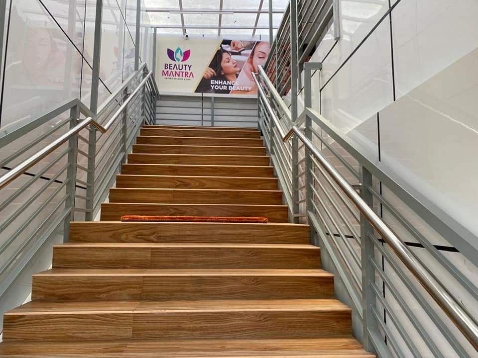 Beauty Mantra Entryway Staircase